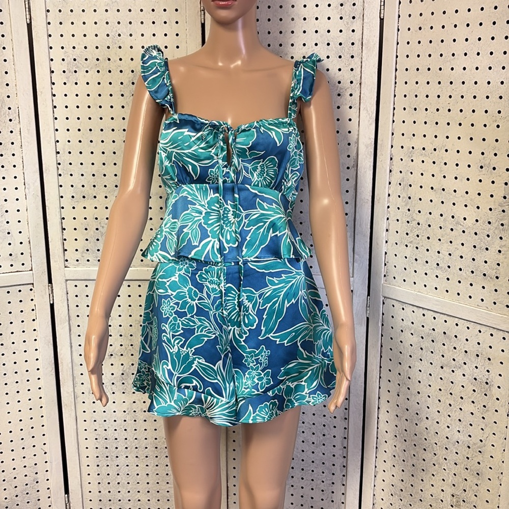 NWT House of Harlow